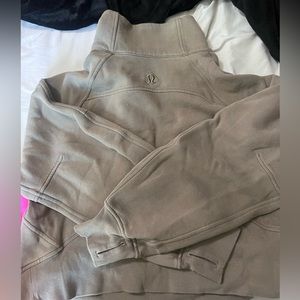 Lululemon funnel neck scuba